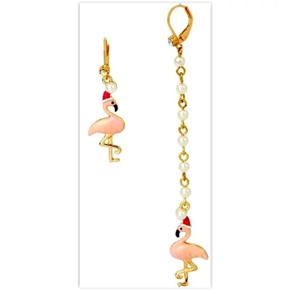 Betsey Johnson Holiday Whimsey Flamingo Linear Earrings Santa Hats Pink New - Picture 1 of 2